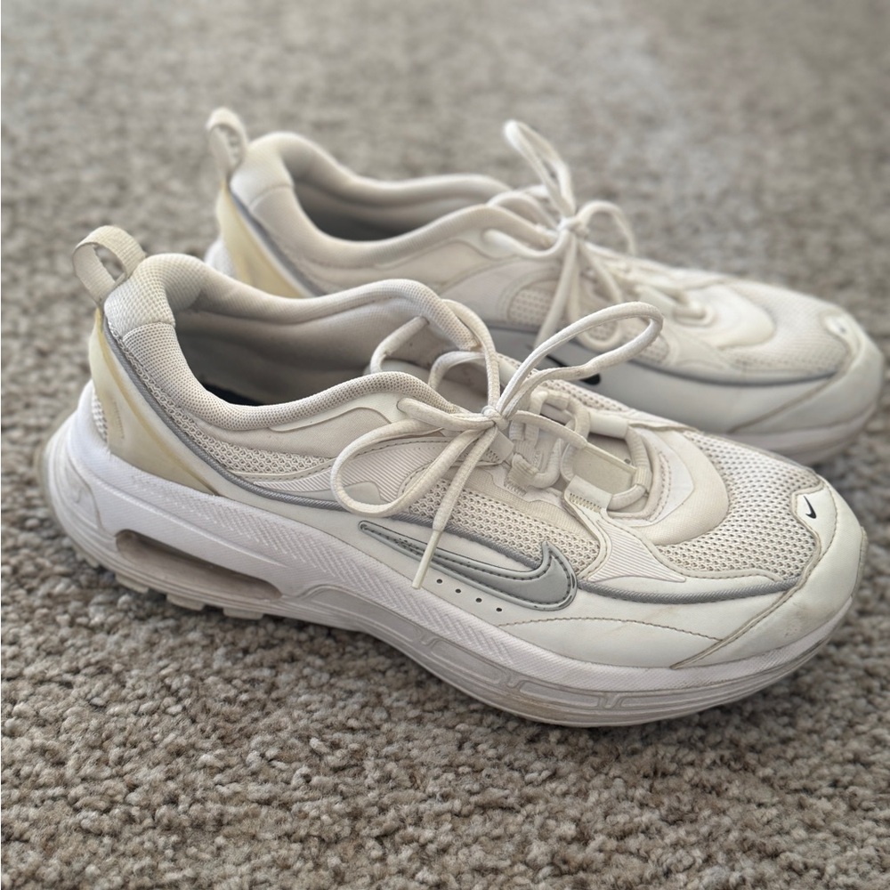 White Nike Women’s Walking Shoes